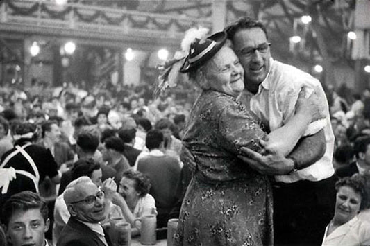 Brent Hannon photo Hugging at Octoberfest Munich 1957 Art Works Gallery