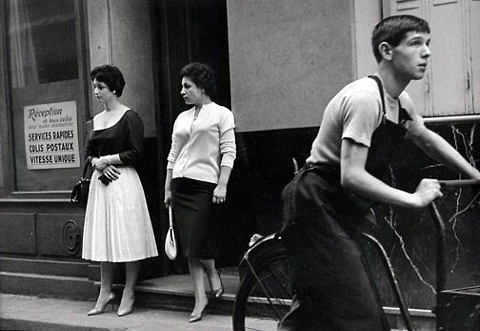 Brent Hannon photo Quick Service Women Paris 1956 Art Works Gallery